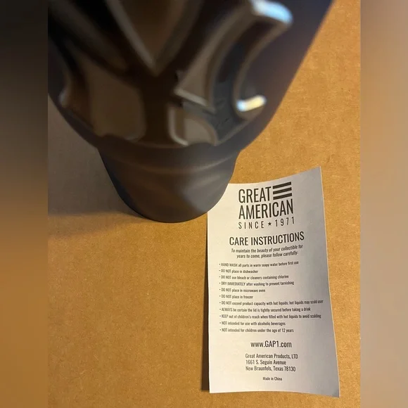 New York Yankees 2025 Navy Tumbler 30 Oz. Vacuum Insulated - New - Picture 4 of 5